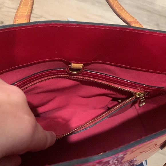 Louis Vuitton red Vernis MM mini Houston date code SN1123 - Picture 7 of 12